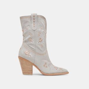 NWT Dolce Vita Jessey Floral
Western Boots
